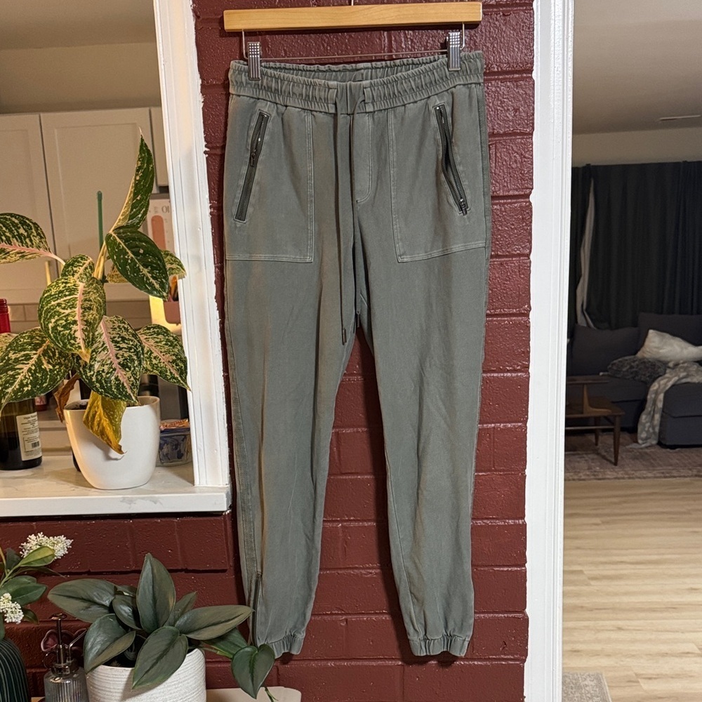 Athleta Green Joggers